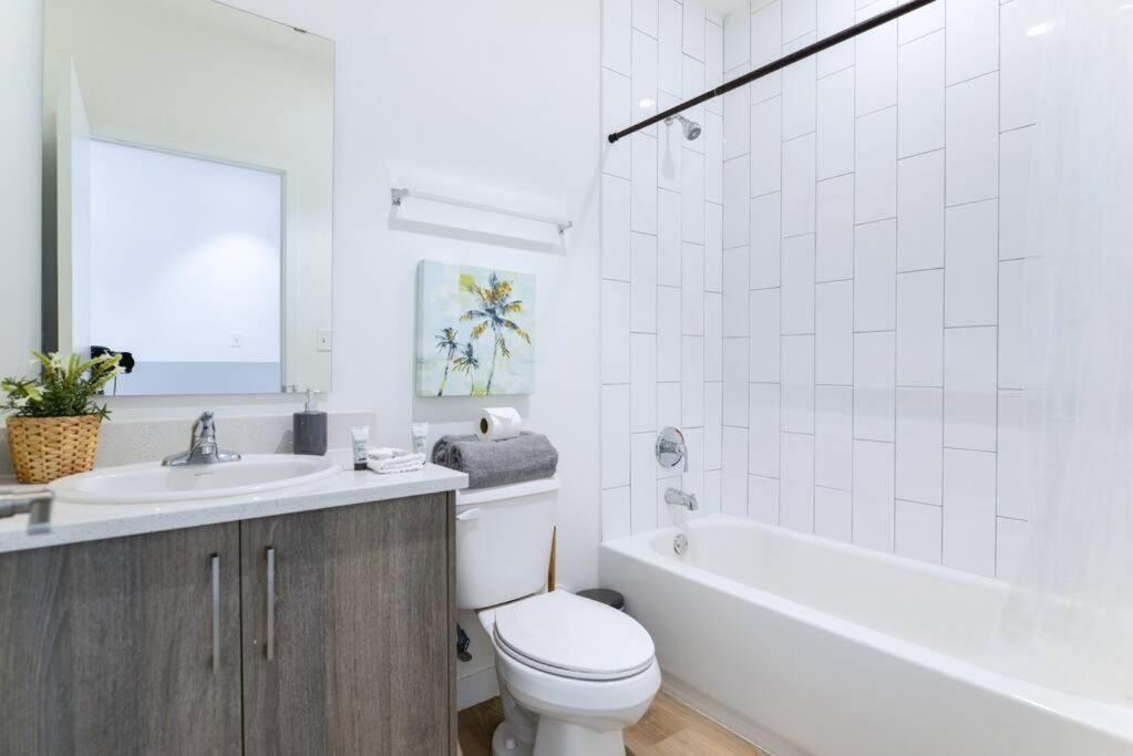 Amazing Town House 15 Min From The Beach Wfree Parking Βίλα Μαϊάμι Εξωτερικό φωτογραφία